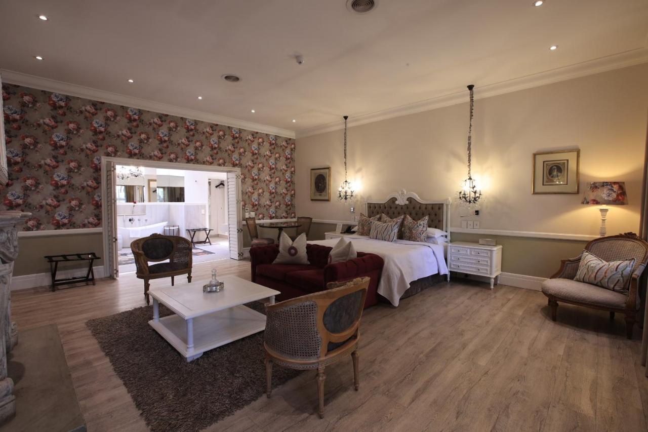 Courtyard Suites,1498896442:JPEG